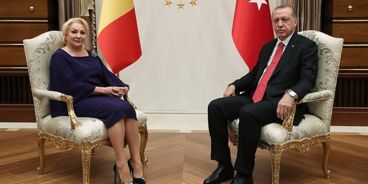 Romanya Başbakanı Ankara'ya Geldi! Külliye'de Resmi Törenle Karşılama Yapıldı