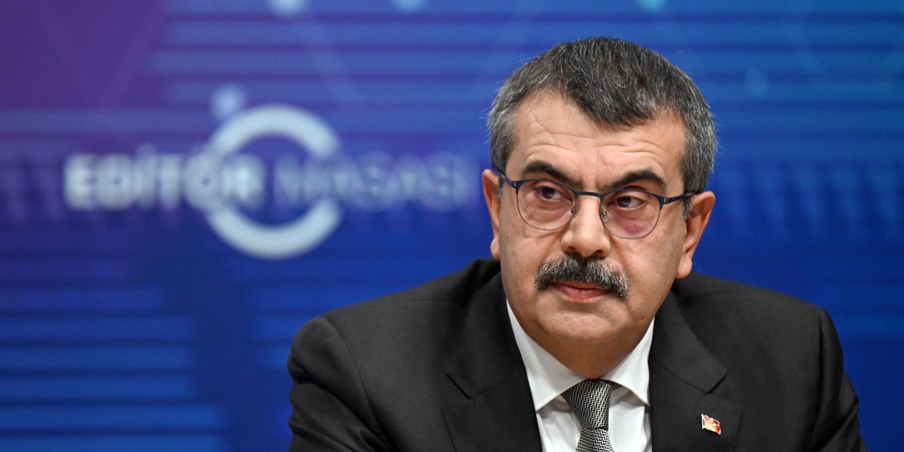 MEB 1 Milyon 200 Bin Öğretmene Duyurdu!