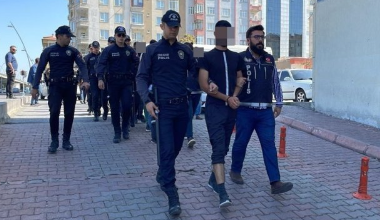 Polatlı’da zehir tacirlerine geçit yok! Ekiplerden eş zamanlı operasyon