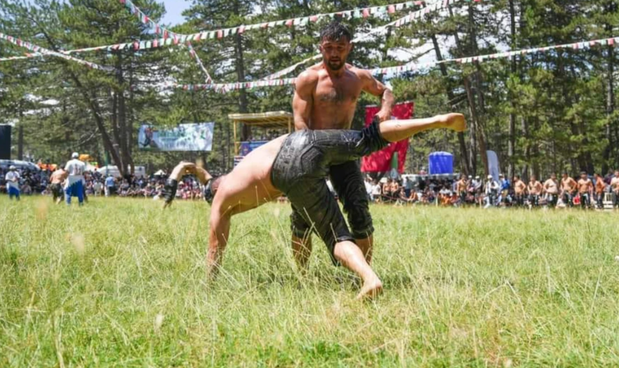 44. ‘Geleneksel Çamlıdere Aluçdağı Yağlı Güreşleri Festivali’ coşkuyla gerçekleştirildi