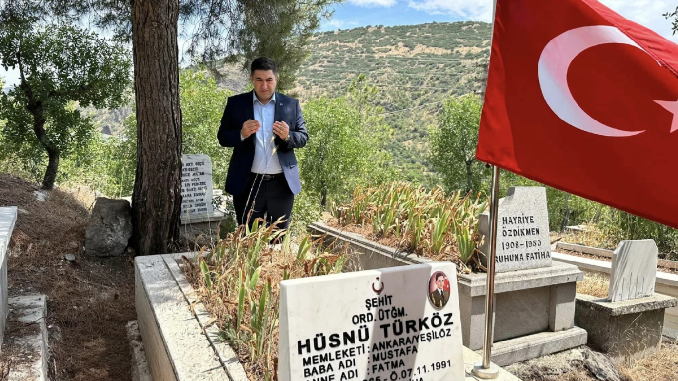 Güdül Belediye Başkanından 15 Temmuz Şehitlerine anlamlı ziyaret