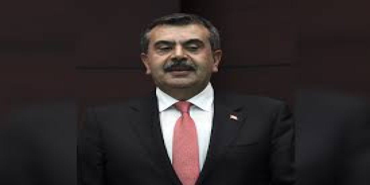 Yusuf Tekin'den Azınlık Okulları Açıklaması
