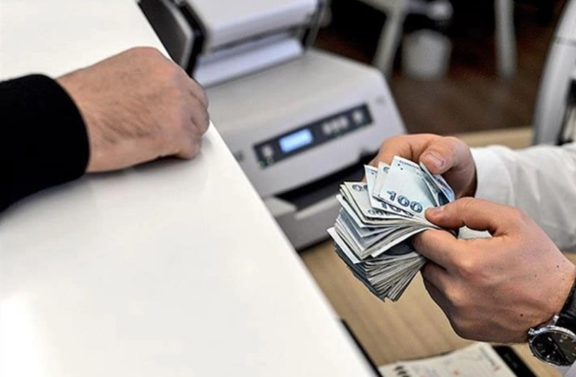 8 Bankadan Sıfır Faiz Uygun Krediler Müşterileri Bekliyor