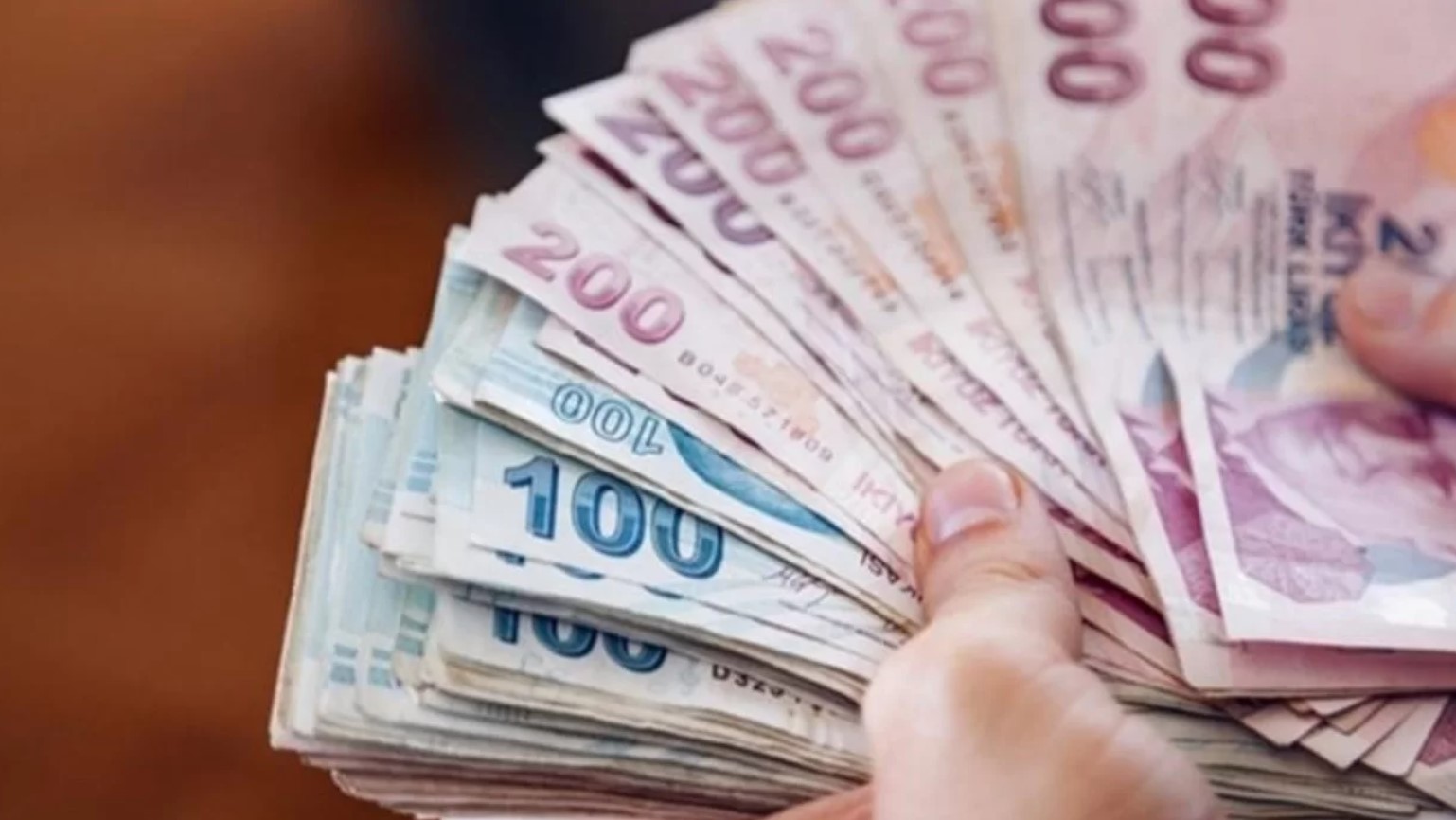 Emekli ve memurların zamlı maaşları ne zaman hesaplara yatacak?