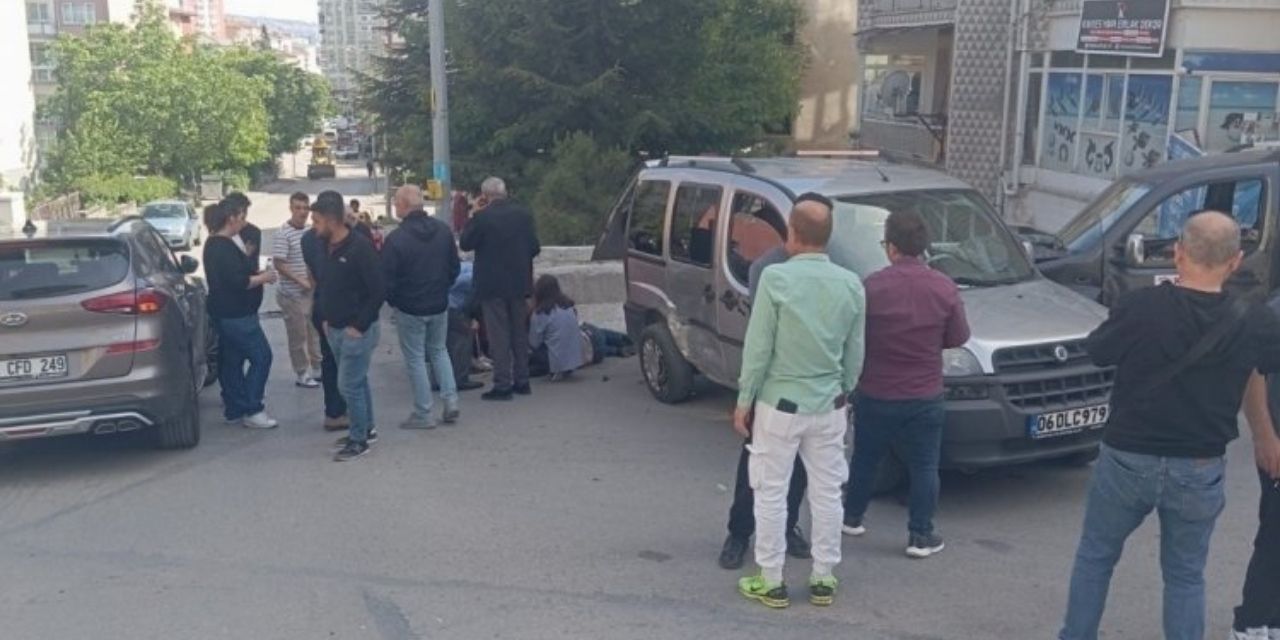 Ankara'da Kaza Meydana Geldi! Talihsiz Kadın Çarpışan İki Aracın Arasında Kaldı